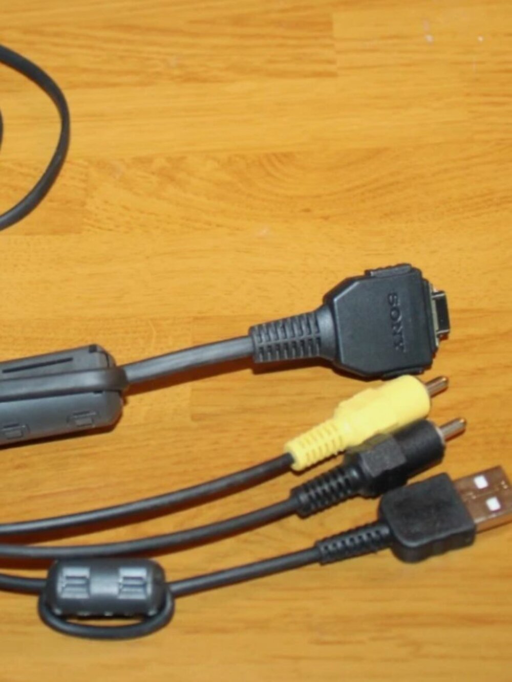 Sony TDK ZCAT 2035-0930 Audio Video USB Cybershot Video Camera Cable